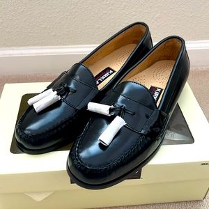 NWT Kirkland Signature Pinch Tassel loafers, size 10D